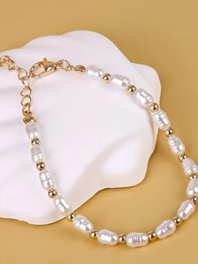 Gold & White Pearl Beaded Bracelet - Elegant Women's Jewelry
